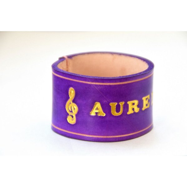 Servilletero personalizado con grabado en oro